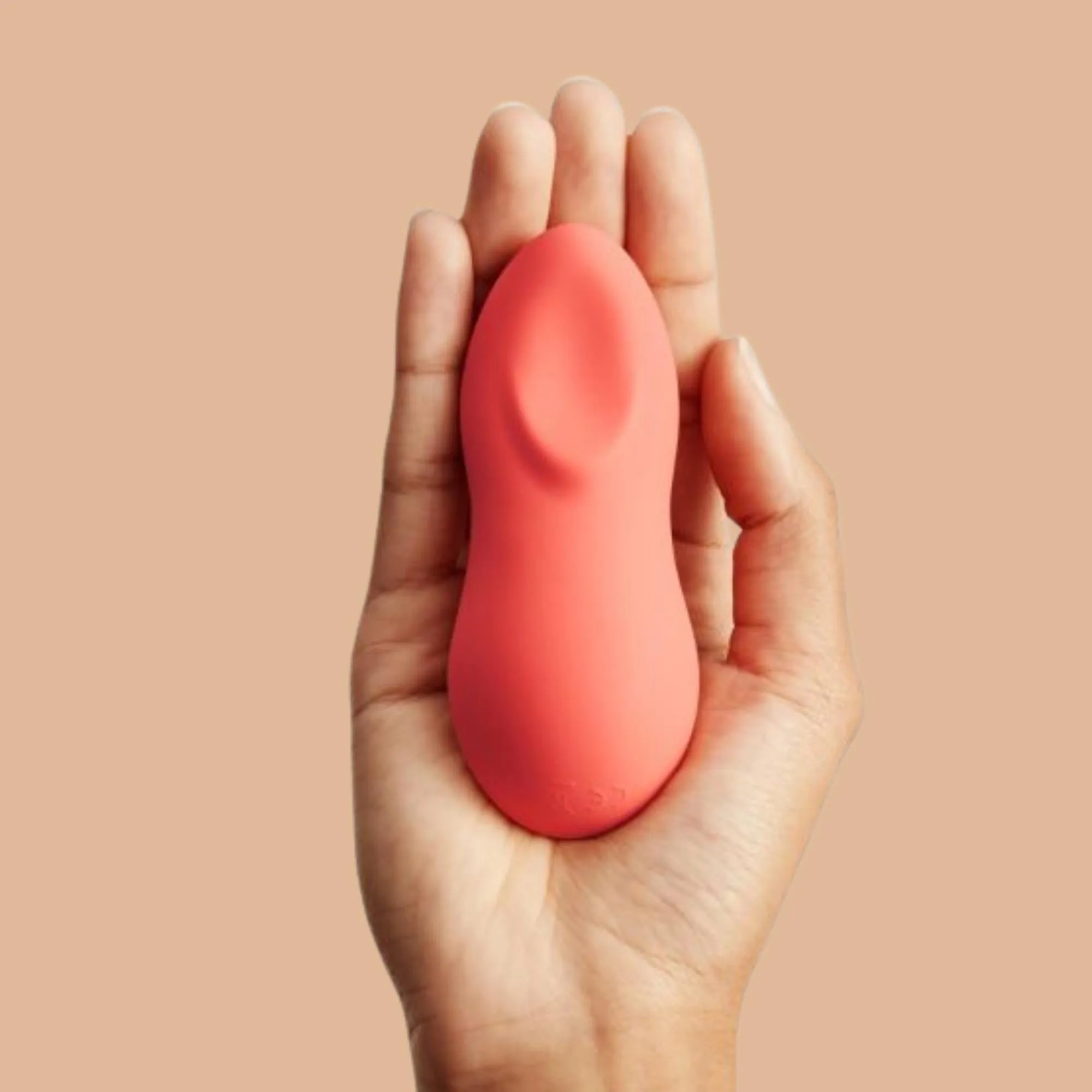 We-Vibe Touch X Lay On Vibrator - Coral